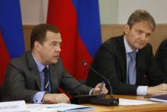 Медведев: нужно найти баланс между потребностями в зерне и его экспортом